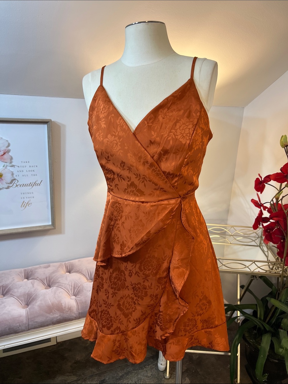 Altar'd State Rust Floral Satin Jacquard Ruffle Mini Dress Size Large NWT